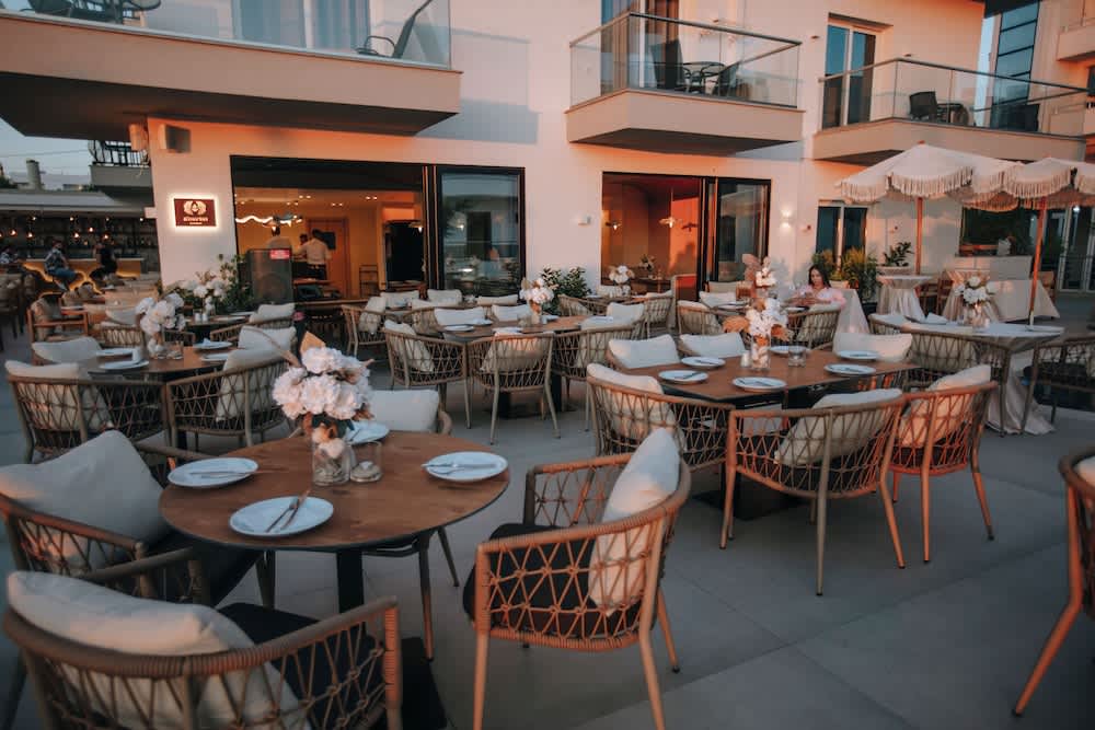 Avenue Hotel 1
