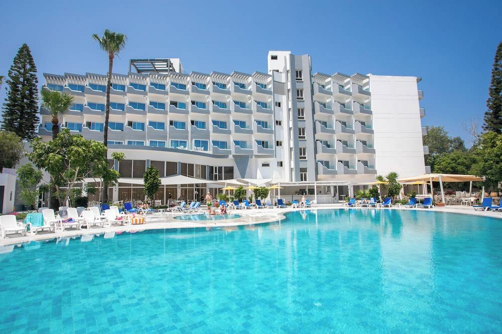 Papouis Protaras Hotel 1