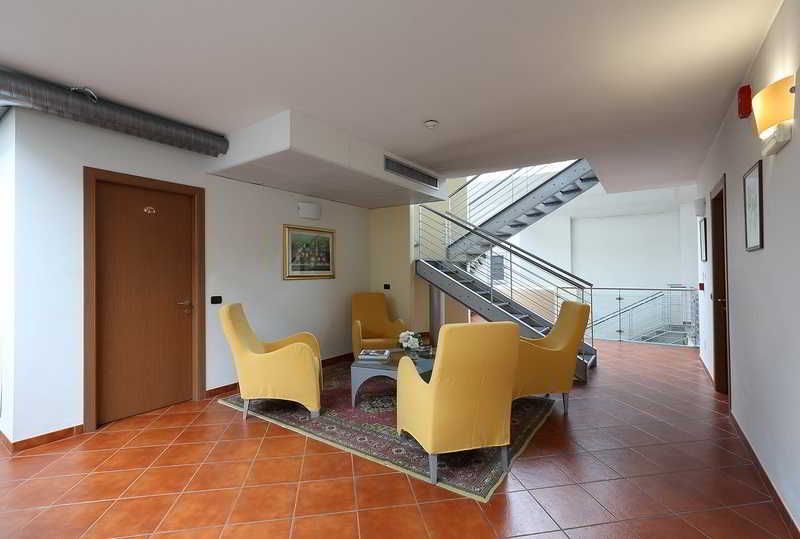 Lizard Hotel 1