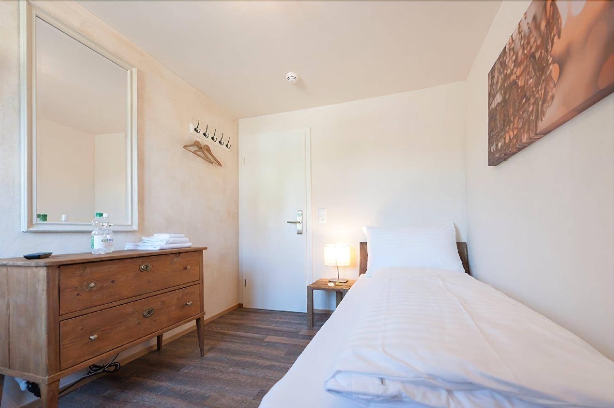 Hotel Kaiserstuhl 1