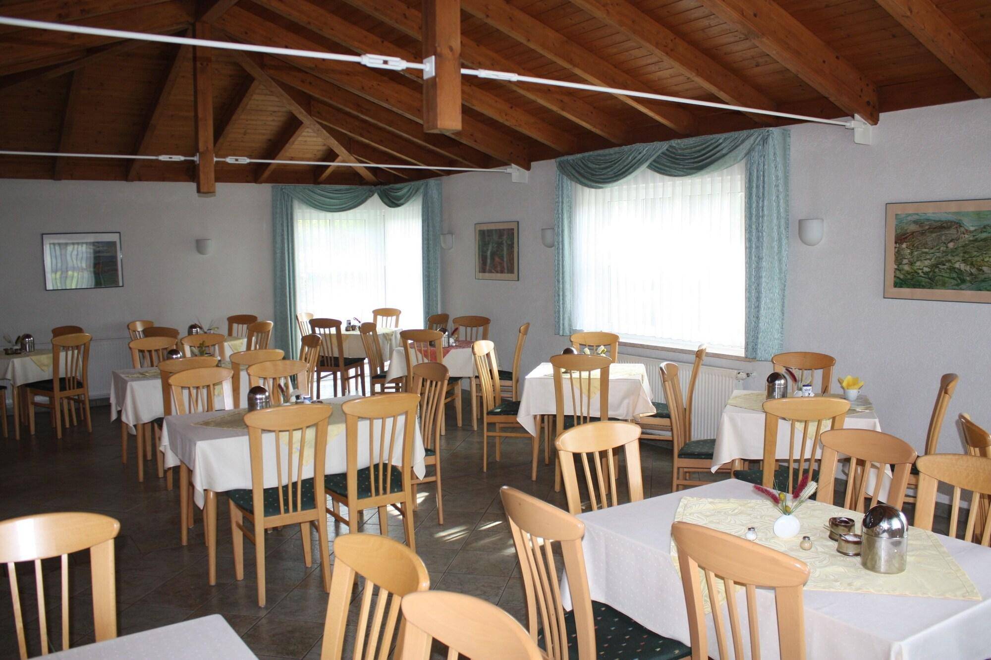 Hotel & Restaurant Bergfried 2