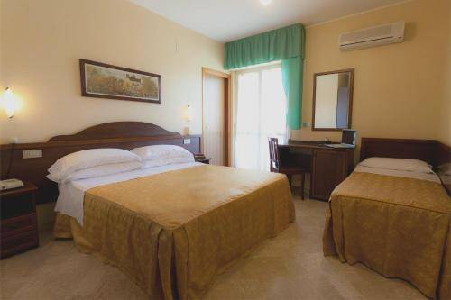 Hotel Maria Pineto 2