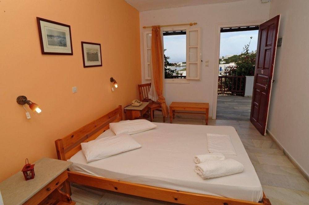 Akrogiali Hotel 1