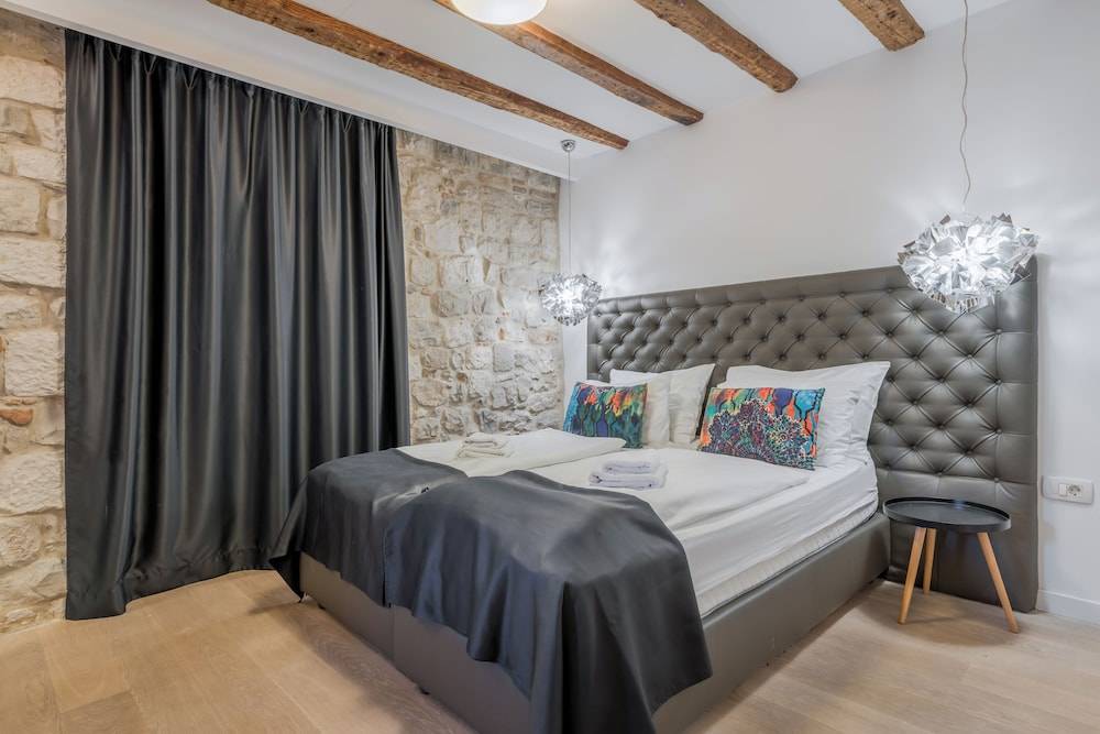The Code Luxury Rooms 1