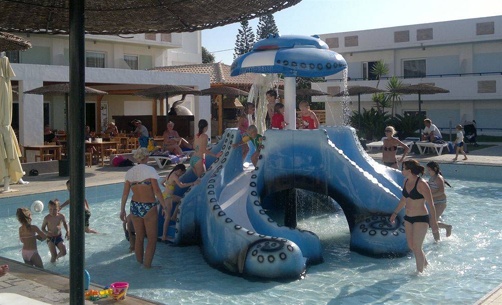 Dodeca Sea Resort 1