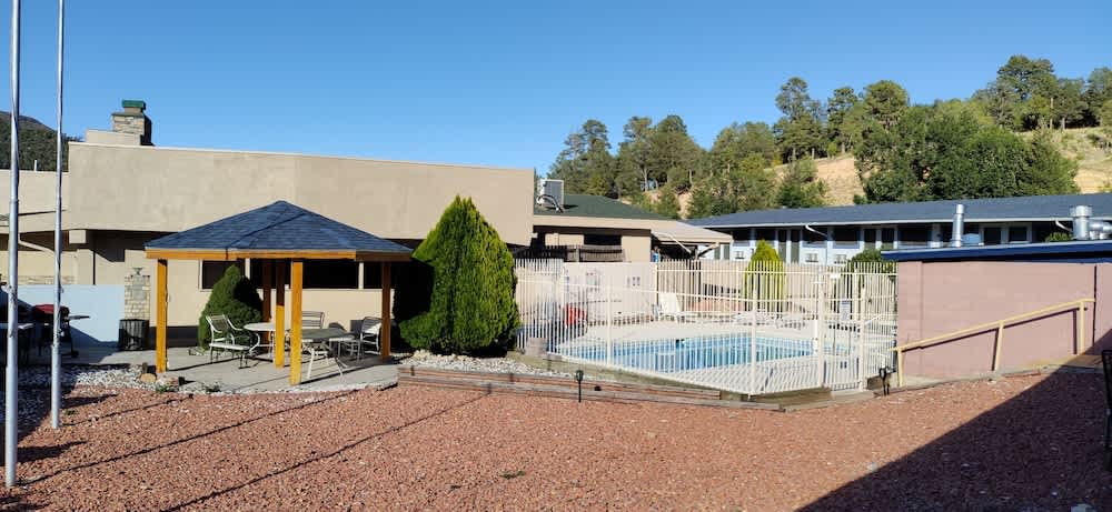Travelodge by Wyndham Ruidoso 1