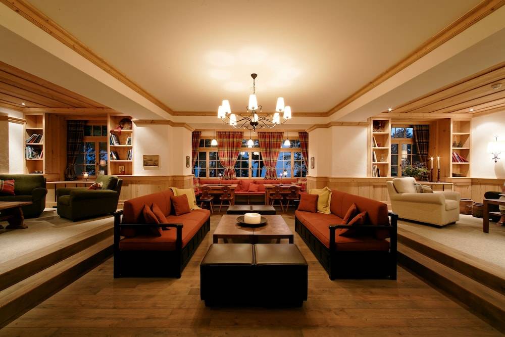 Hotel Alpenrose Wengen - a family affair since 1881 2
