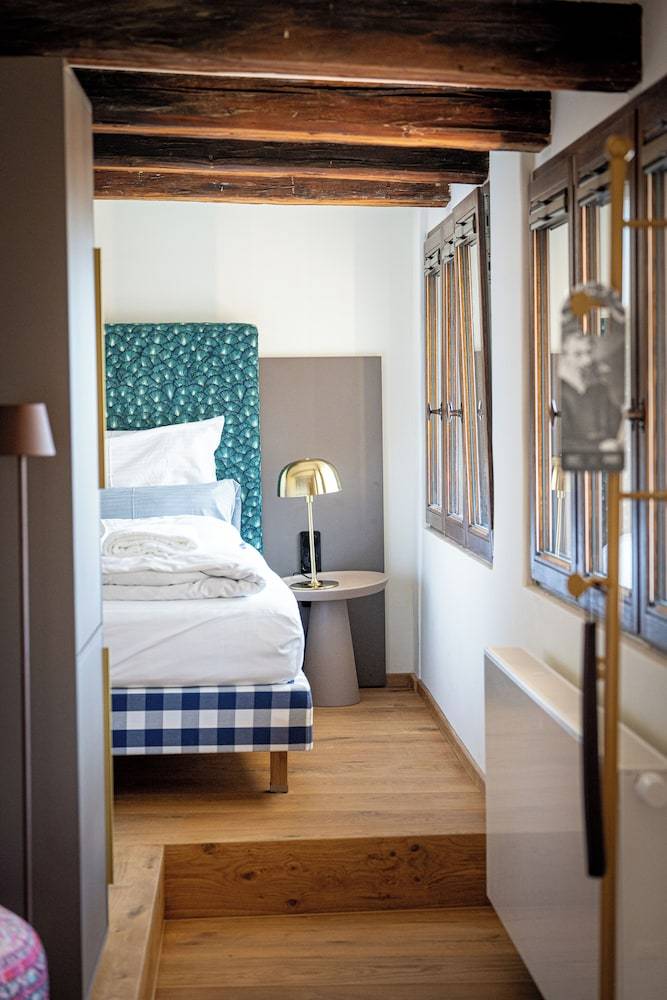 Maxim Suites by Elias Holl 1
