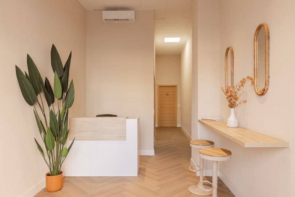 MH Apartments Central Valencia 1