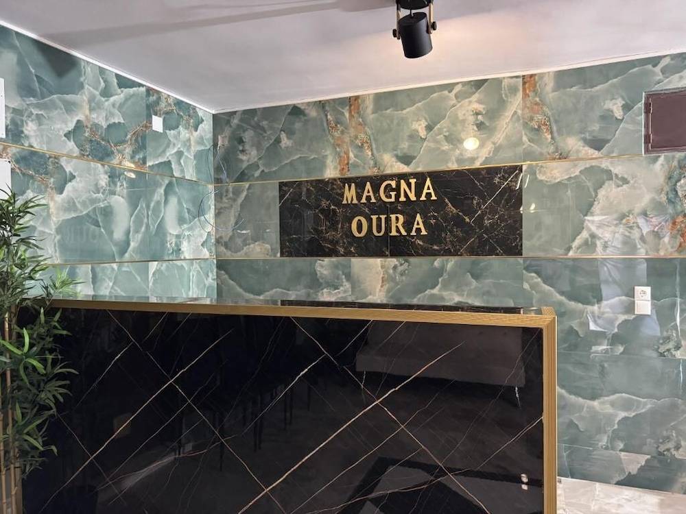 Magna Oura 2