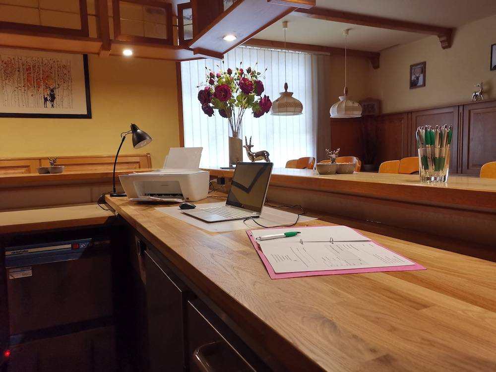 Hotel-Pension zum Hirsch 2