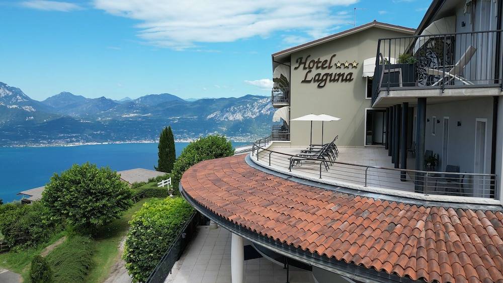 Hotel Laguna 1