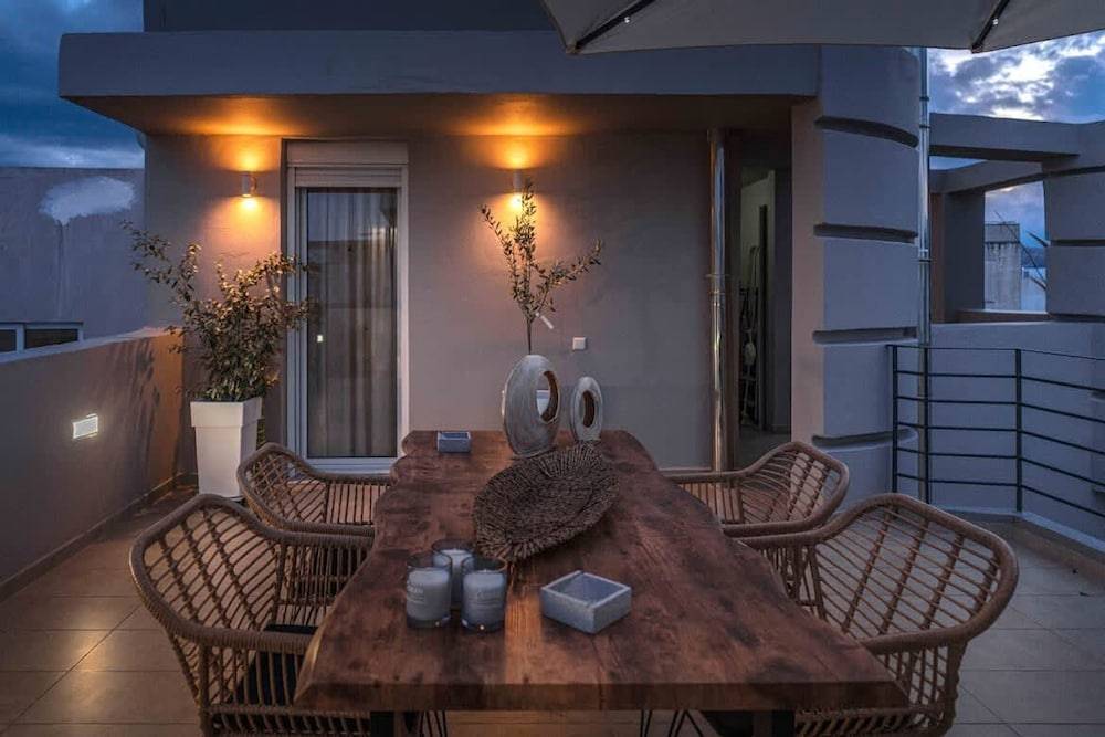 Acropolis Panorama Penthouse - Central Cozy Nest 2