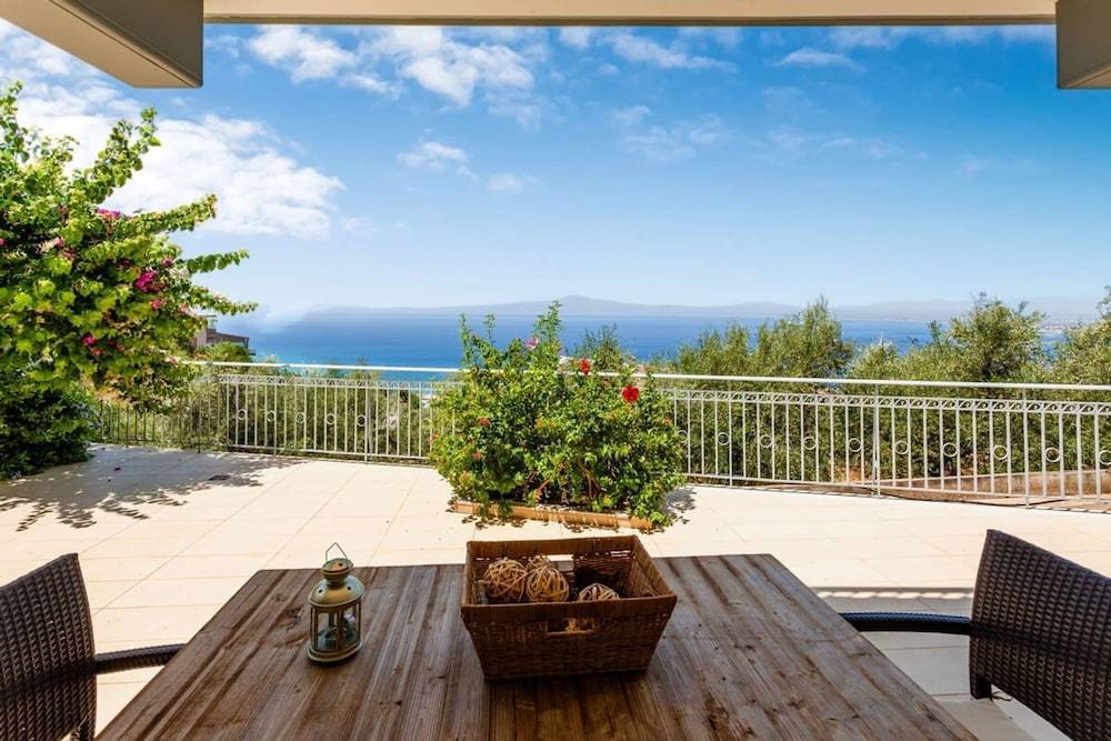 Aigli Fully Equipped Getaway - Seaview Lux Retreat 1