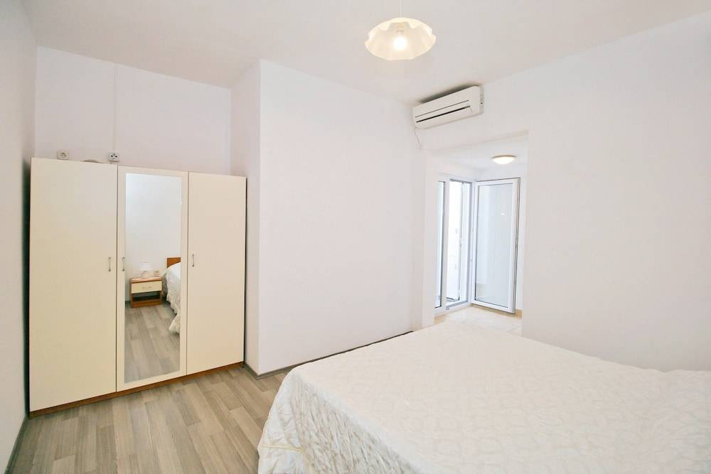 Apartments Ane 2