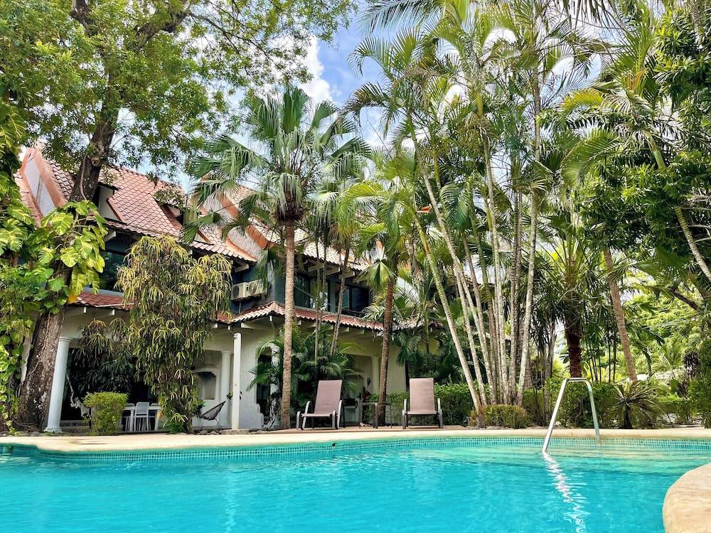 Hotel El Manglar y Cantarana 1