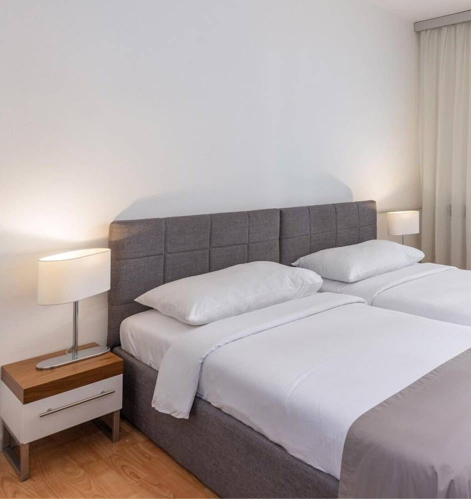 Hotel Zagreb 1
