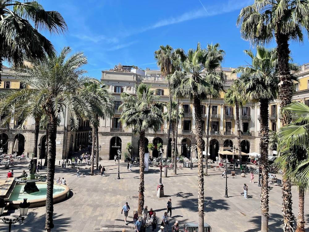 Classic Plaza Real 1