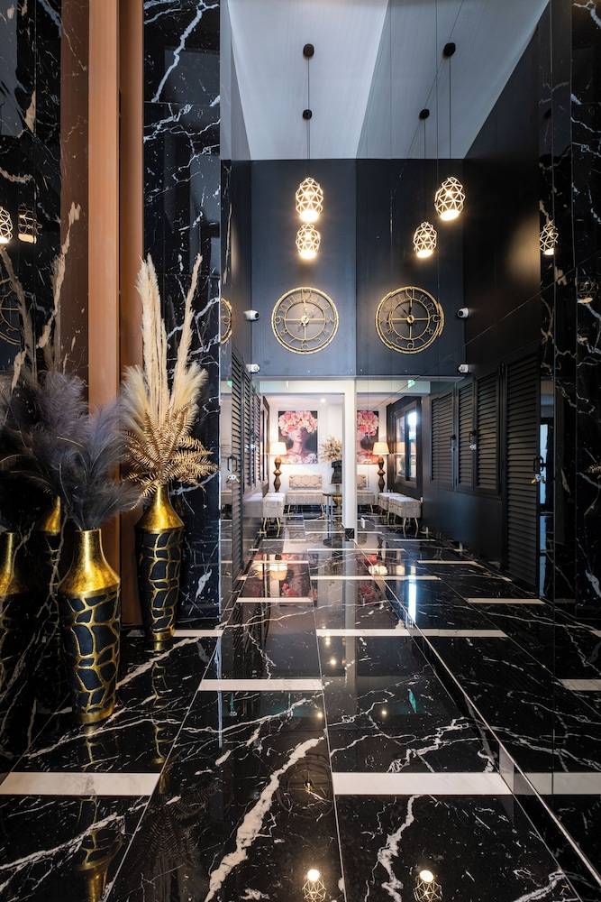 Lazuli Hermes Apartments 1