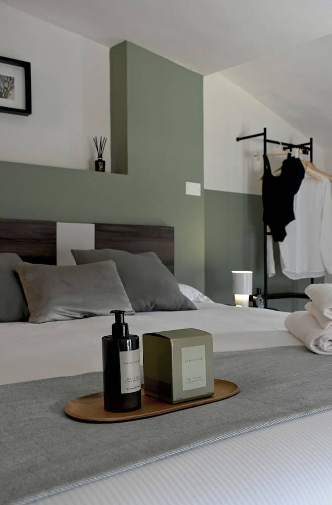 Poggio Al Lago Apartments & Rooms 2