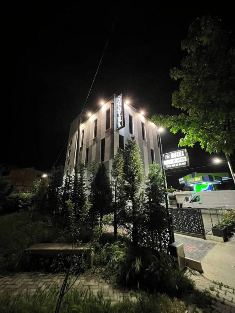 BS Hotel 1
