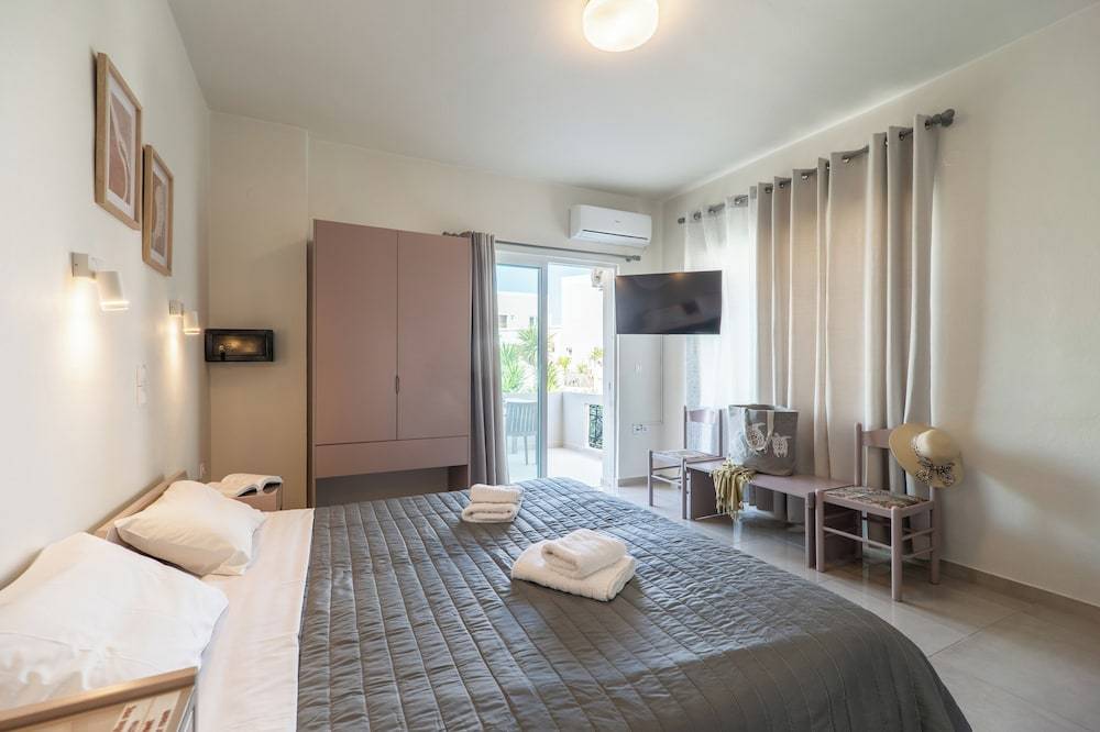 Rhoe Seaside Apartments 2