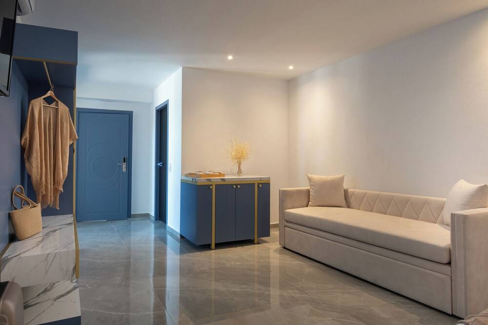 Acropol Golden Suites 1