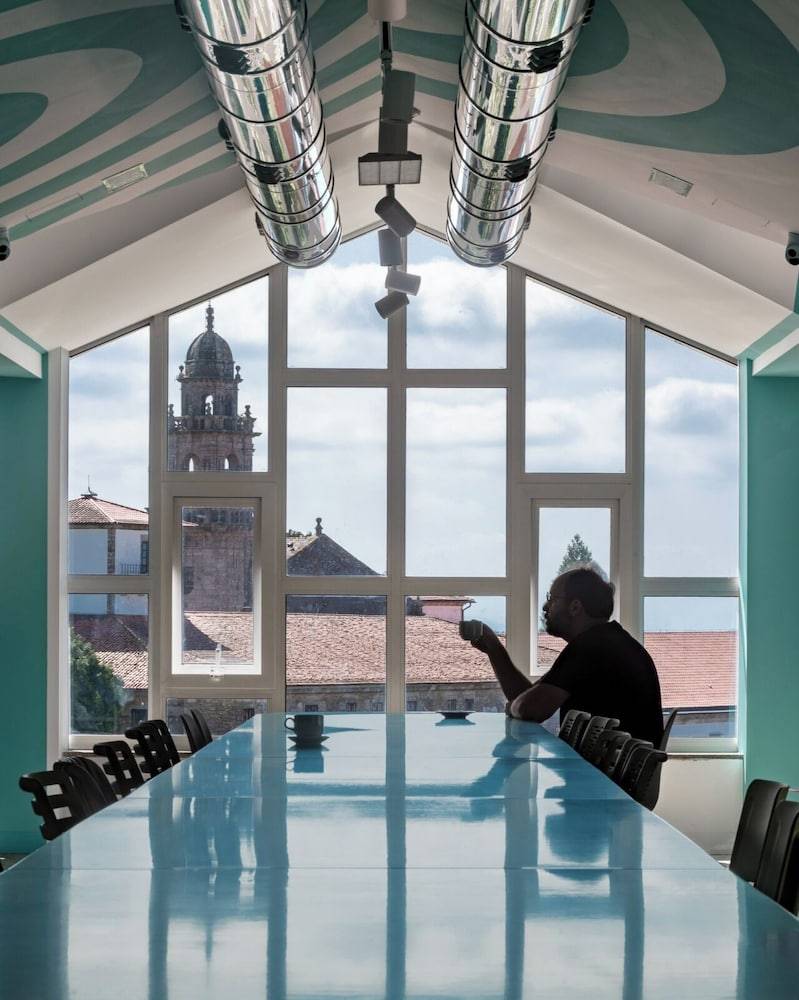 Loop INN Hostel Santiago de Compostela 1