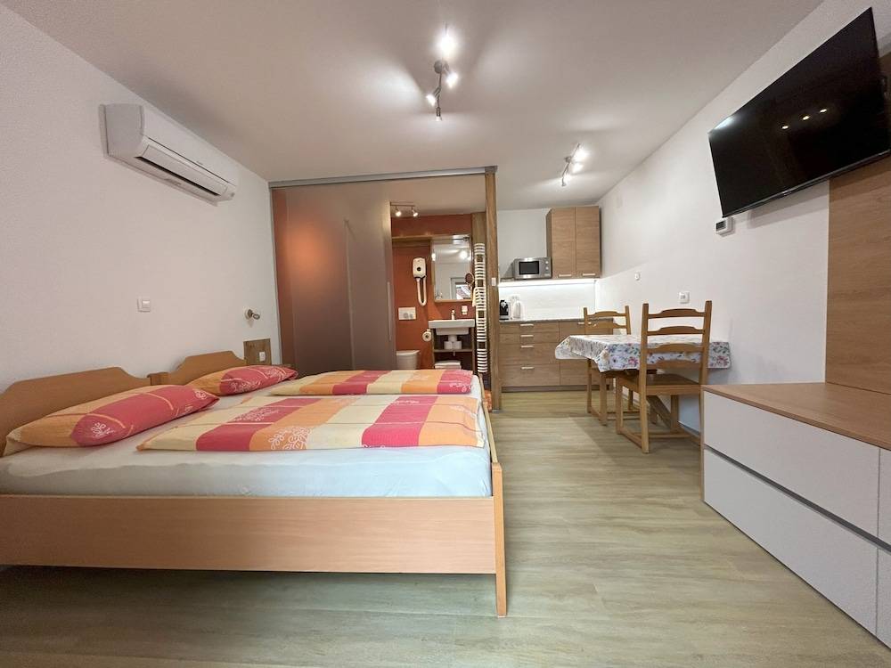 Apartments Mrakič 2