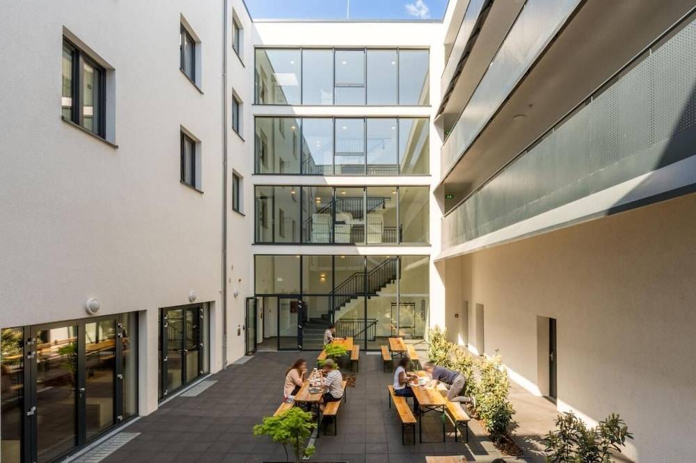 AR City Hotel Berlin 1