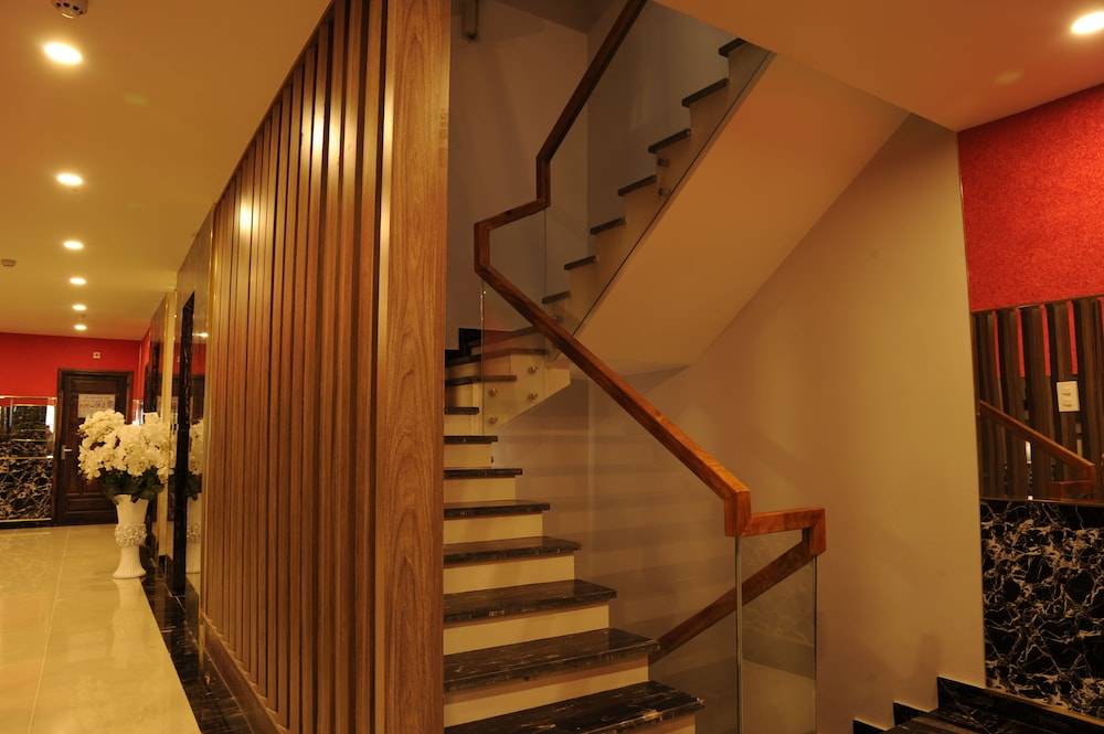 Zhotel 1