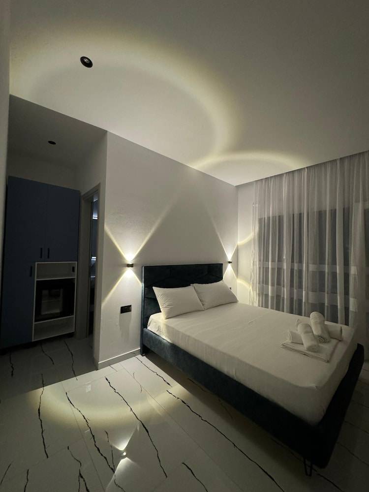 Maison Apartments 2