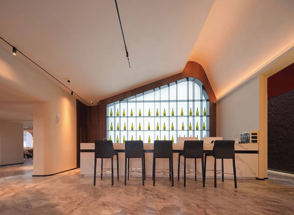 YUJIE HOTEL 2