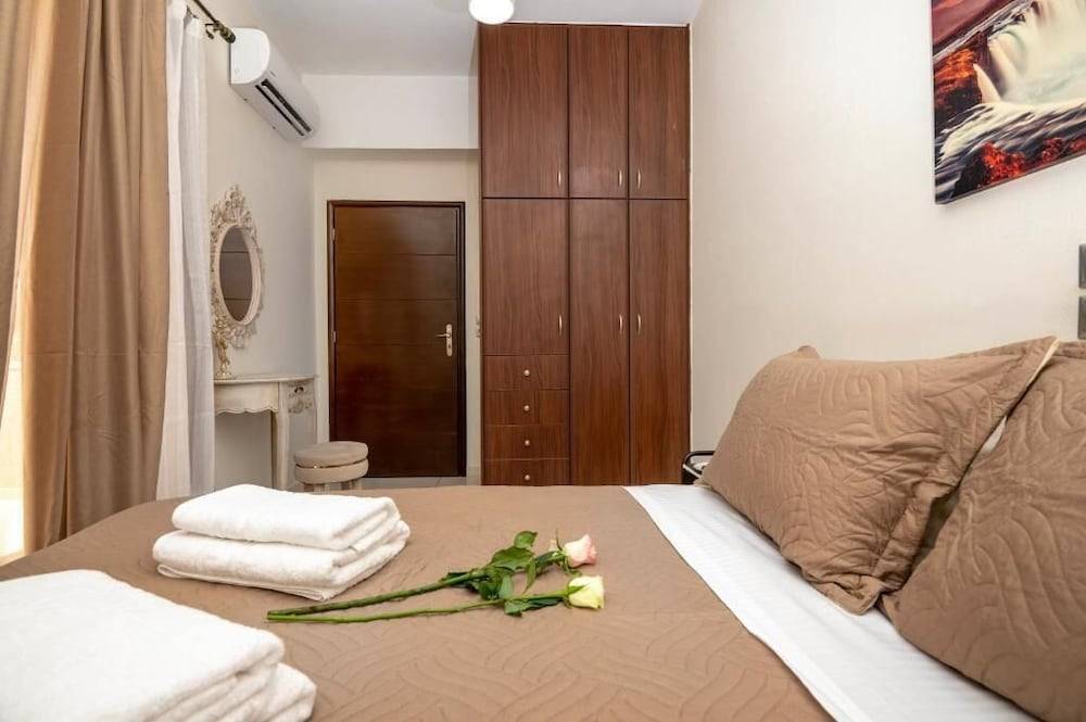 Amalia Villa with Private Pool 2