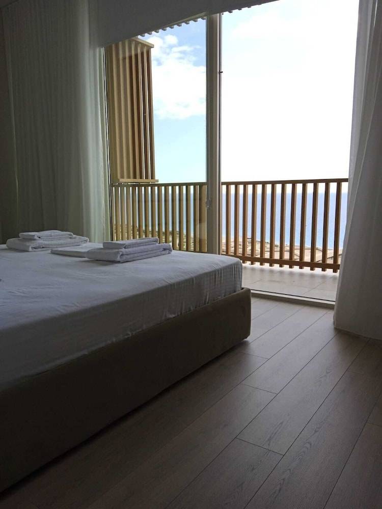 Whisky Green Coast Hotel & Apartments 2