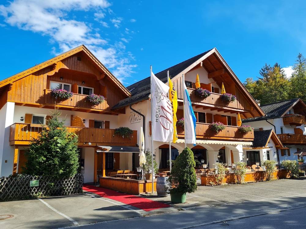 Hotel Garni Nuss 1