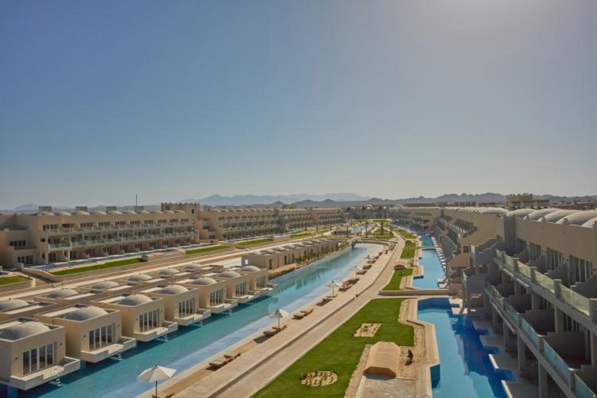 Diamond Beach By Pearl Resort 1