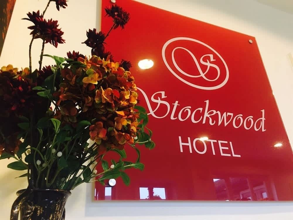 Stockwood Hotel - Luton Airport 1