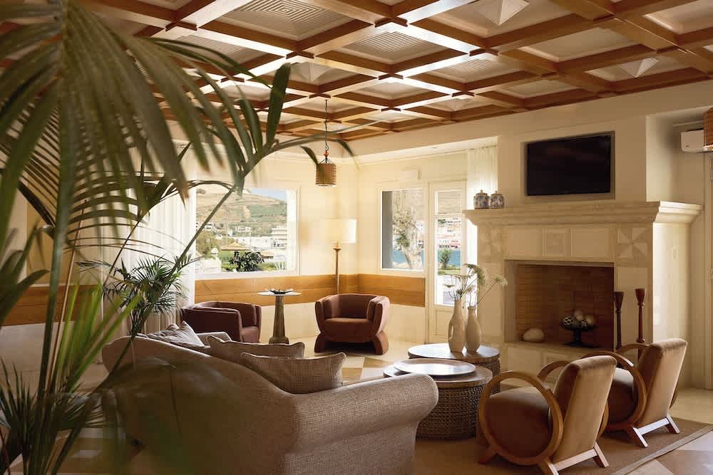 Porto Kea Suites by Sandglass 2