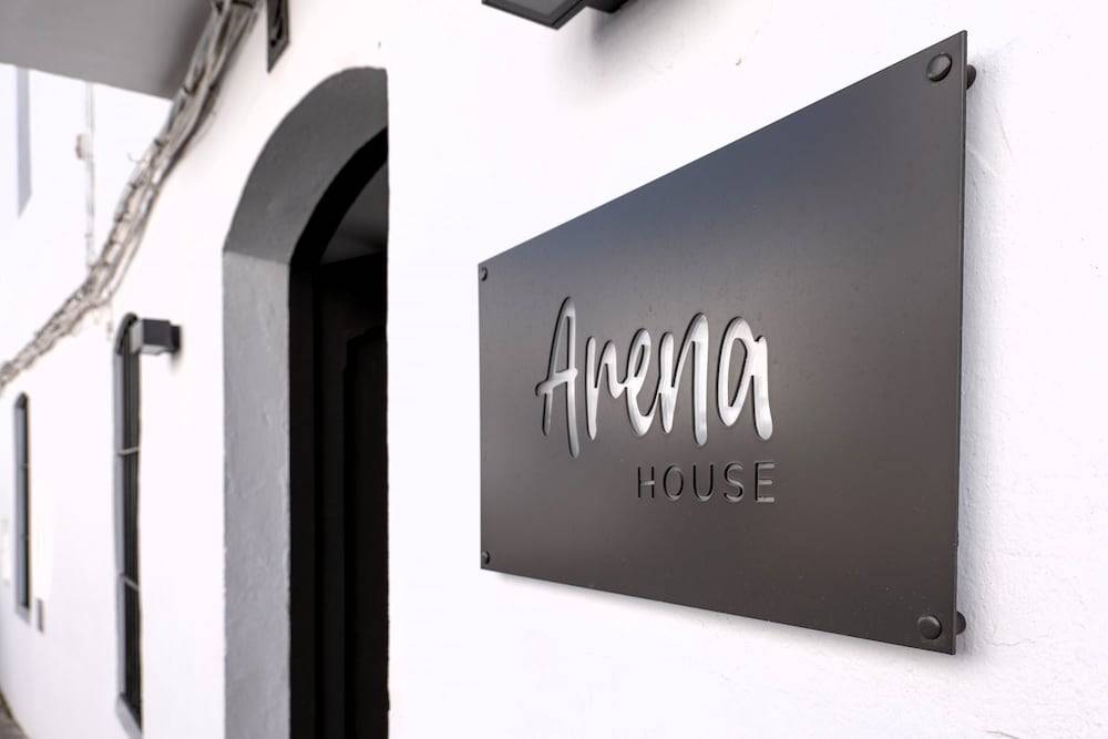 Arena 1