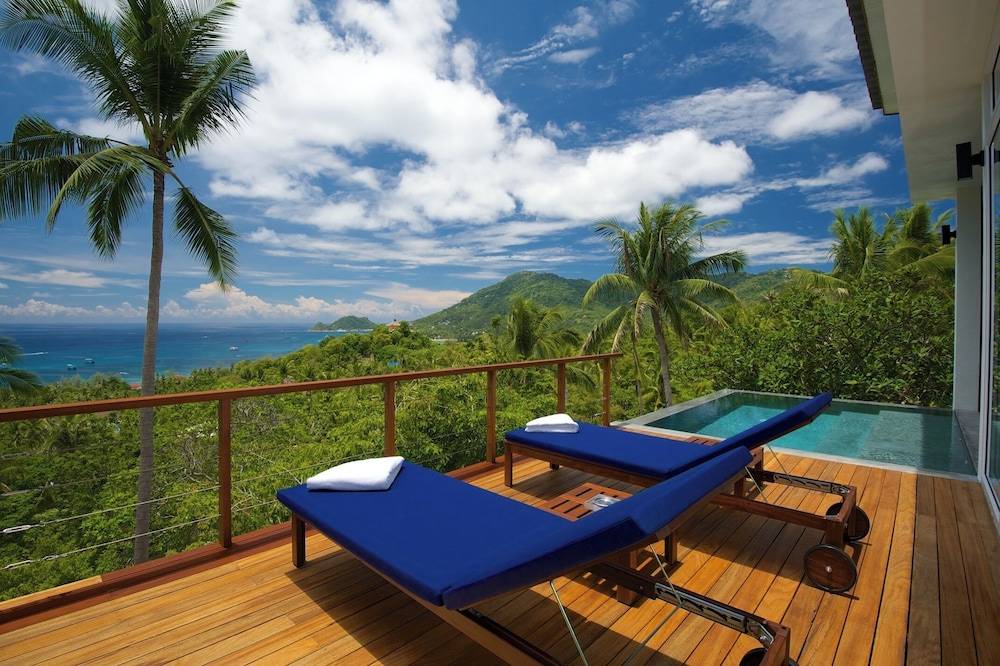 Overthemoon Luxury Pool Villas 1
