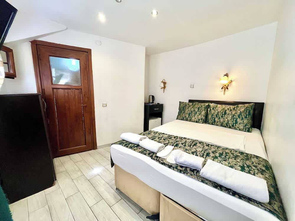 Magnificent Hotel 2