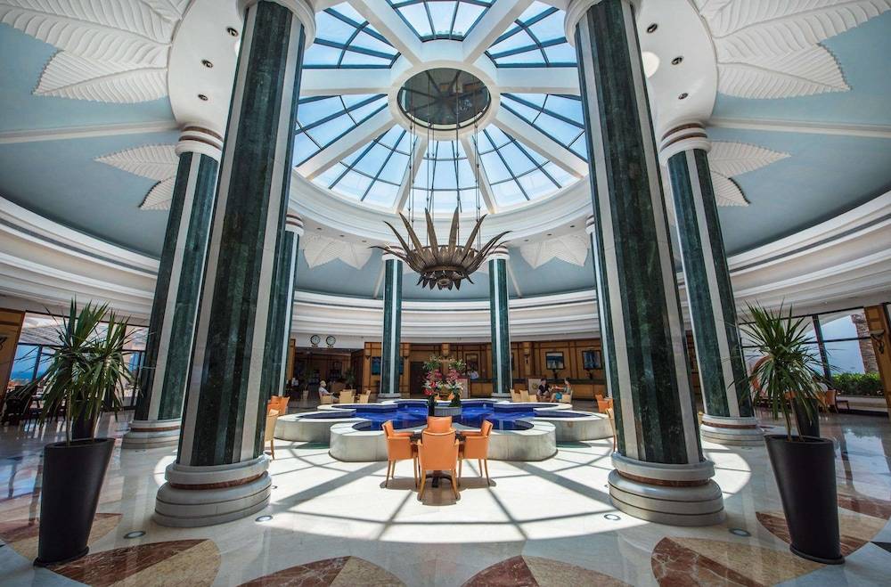 Reef Oasis Blue Bay Resort & Spa 2