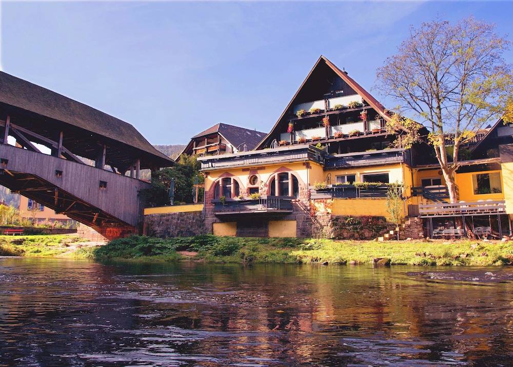 Das Waldhaus 1