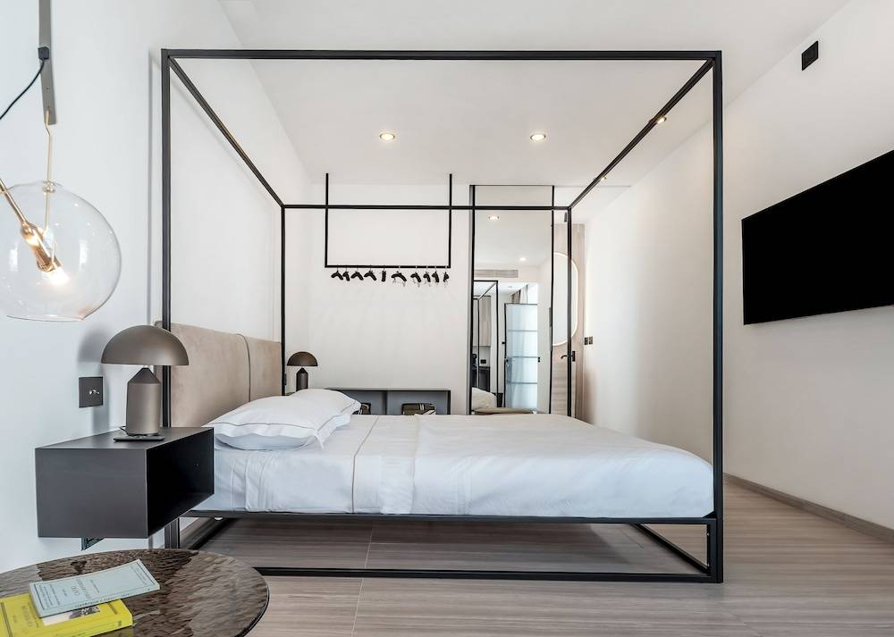 PORTA SUITE 1