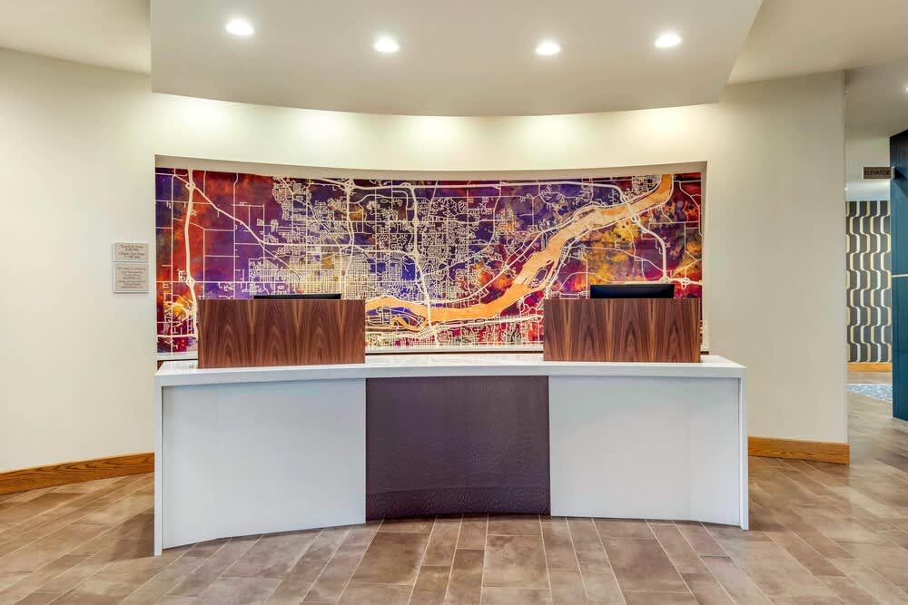 Holiday Inn Express Bettendorf - Davenport NE by IHG 2