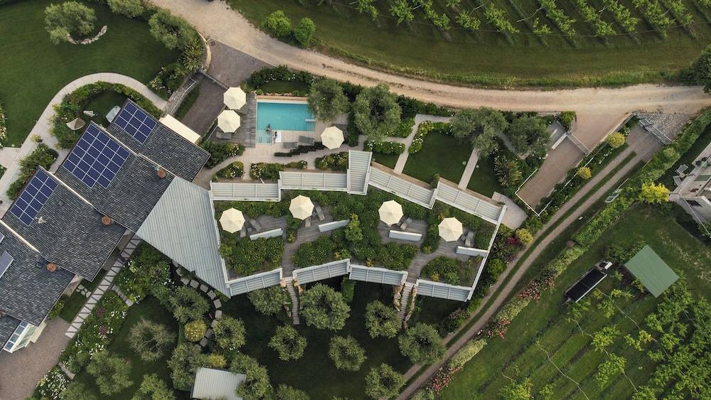 San Colombano Suites 1