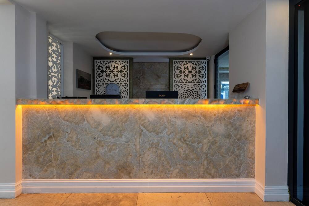 PORTO AZUL OTEL 2