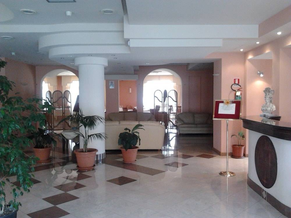 Athena Palace Hotel 1