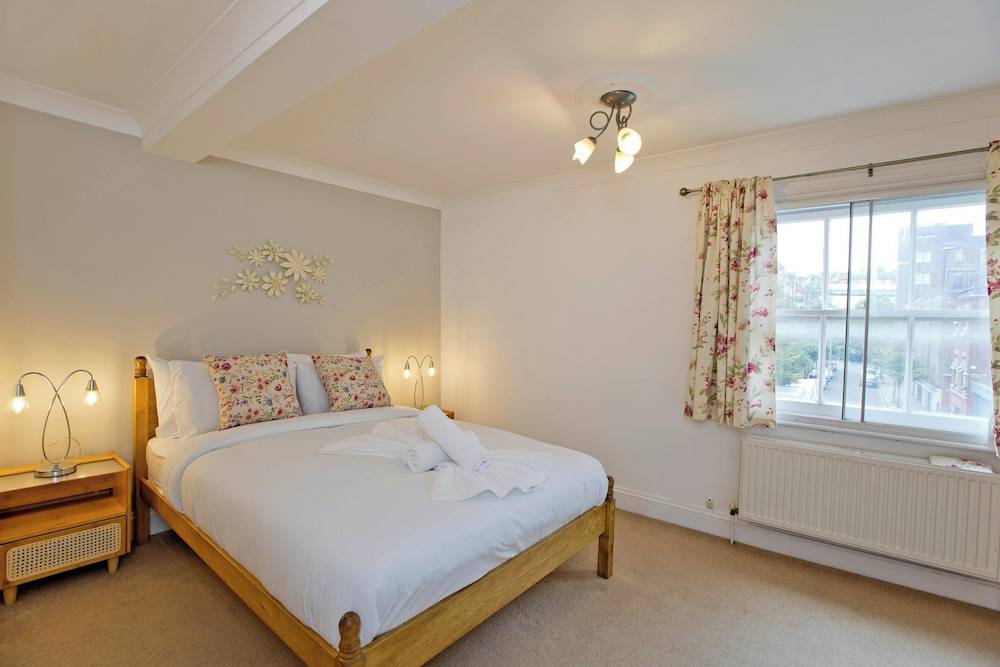Imperial Horseferry Road Apartment 1
